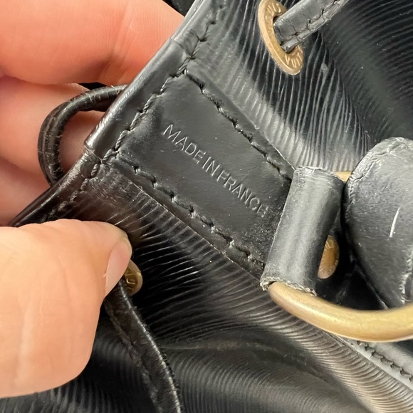 Louis Vuitton Epi note draw string - Picture 11 of 12